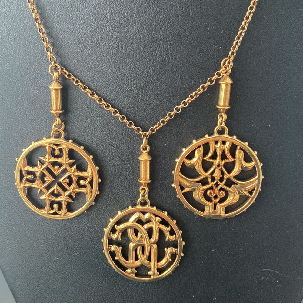 Robert Cavalli NWOT Triple logo medallion layered necklace - Picture 5 of 6